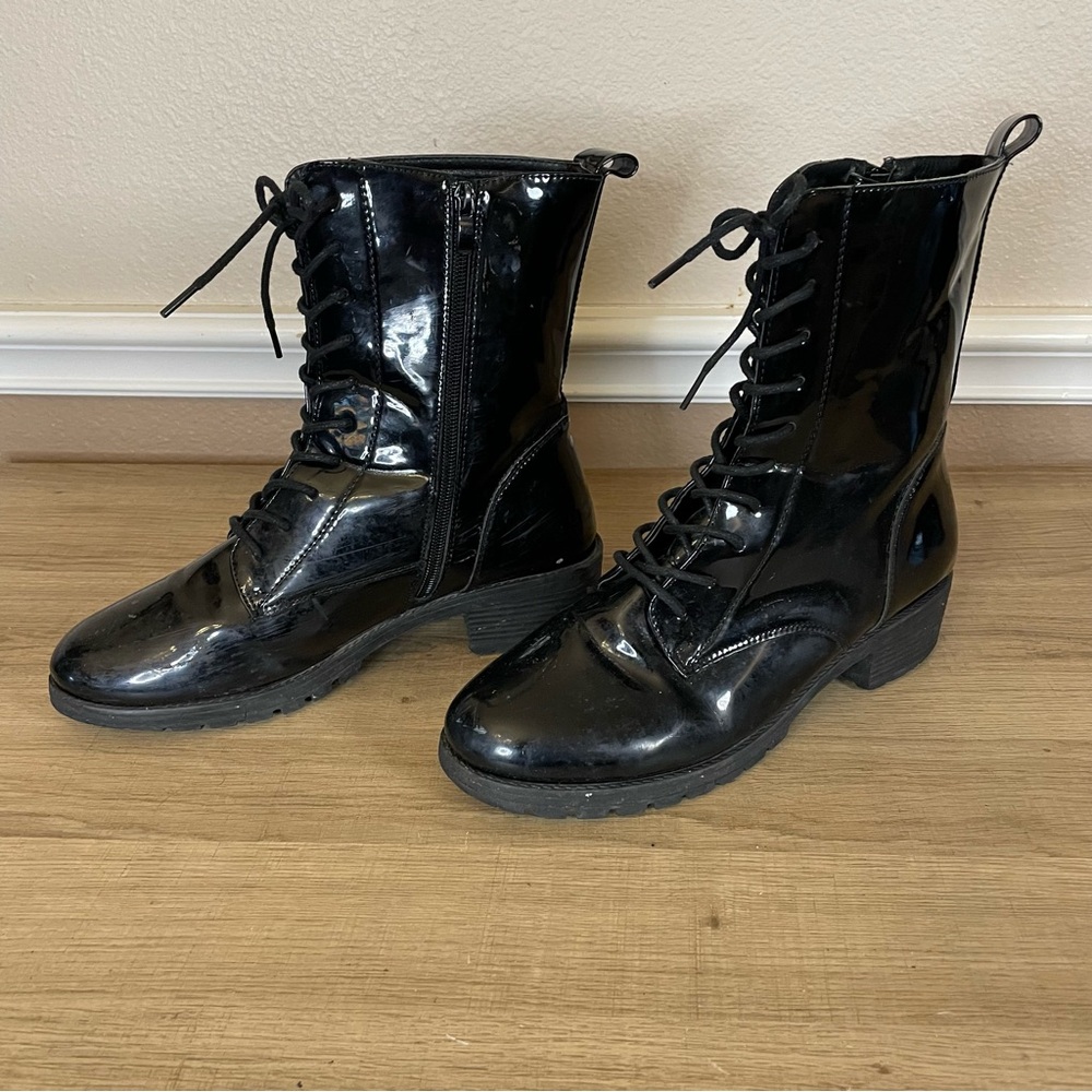 Women's Glossy Black Mid-Heel Lace Up Boots - Size 10 - Unbranded
